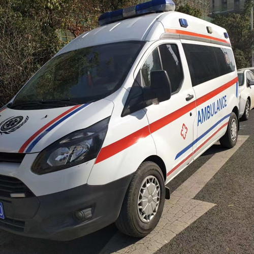 太湖品质救护车出租,为您的健康出行负责